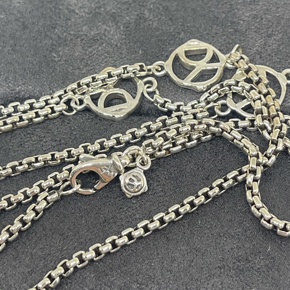 David Yurman Station Logo Box Chain Necklace - Picture 8 of 8